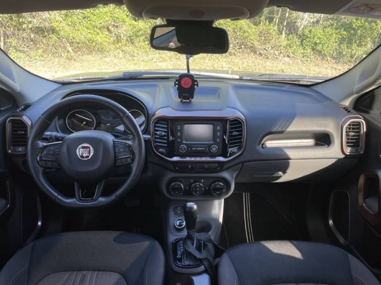 FIAT - TORO - 2018/2019 - Cinza - R$ 119.000,00