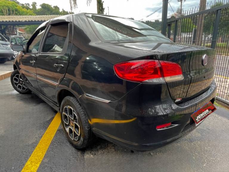 FIAT - SIENA - 2008/2009 - Preta - R$ 30.900,00