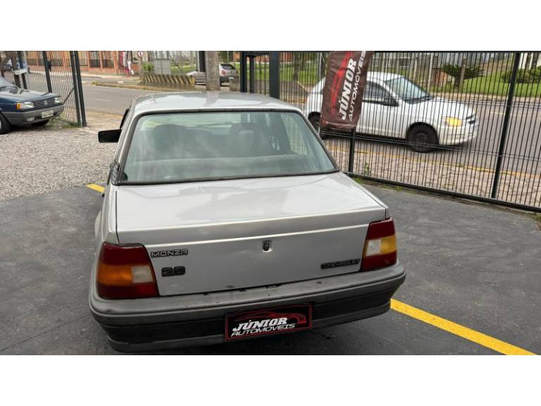 CHEVROLET - MONZA - 1993/1993 - Prata - R$ 13.900,00