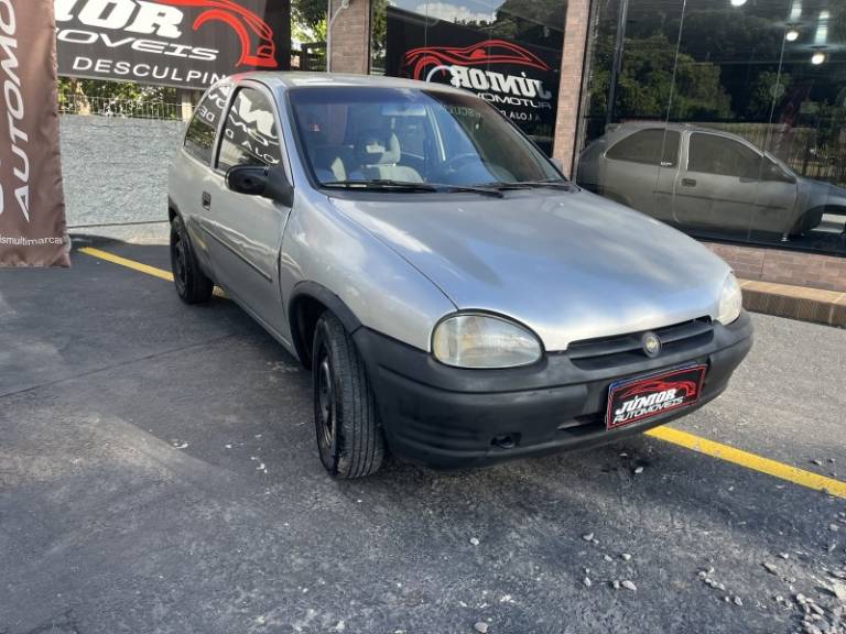 CHEVROLET - CORSA - 1996/1996 - Cinza - R$ 12.900,00