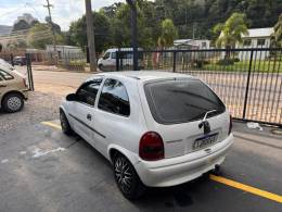 CHEVROLET - CORSA - 2000/2000 - Branca - R$ 14.800,00