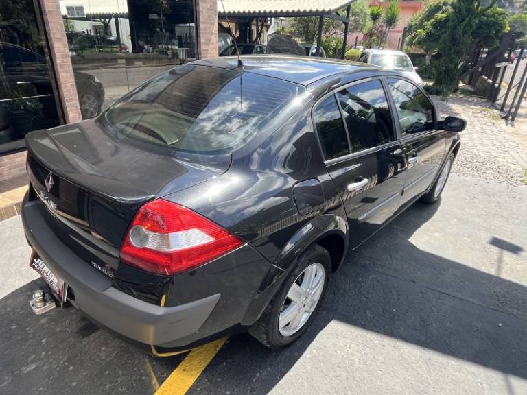 RENAULT - MÉGANE - 2008/2008 - Cinza - R$ 25.900,00