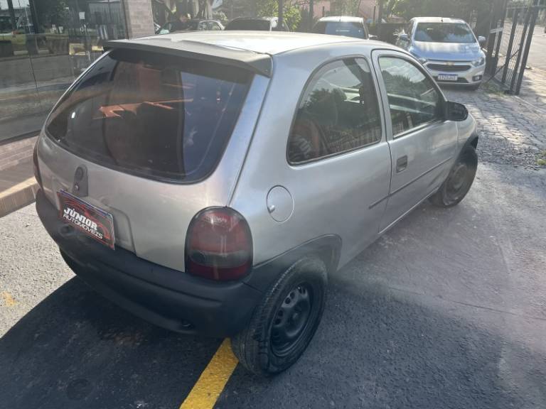 CHEVROLET - CORSA - 1996/1996 - Cinza - R$ 12.900,00