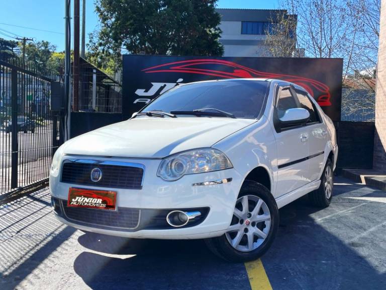 FIAT - SIENA - 2011/2011 - Branca - R$ 30.900,00