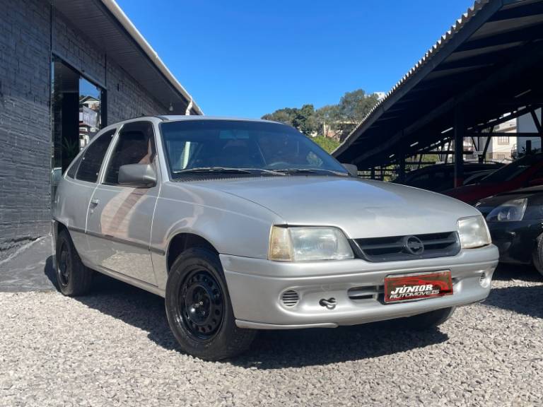 CHEVROLET - KADETT - 1996/1996 - Cinza - R$ 12.900,00