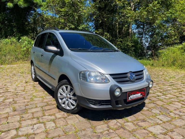 VOLKSWAGEN - SPACEFOX - 2007/2008 - Cinza - R$ 32.900,00